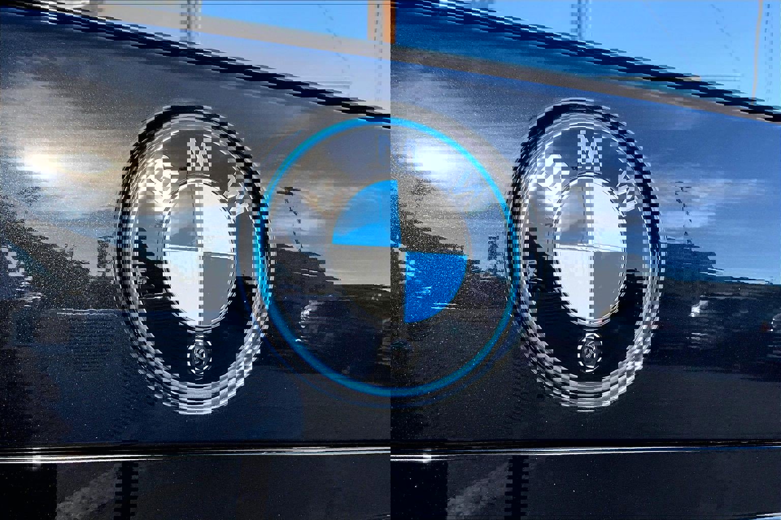 Used 2025 BMW i7 xDrive60 w/ Executive Package image 31