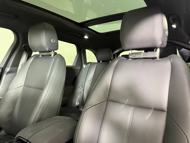 Certified 2026 Land Rover Range Rover Velar Dynamic SE AWD/4WD image 15