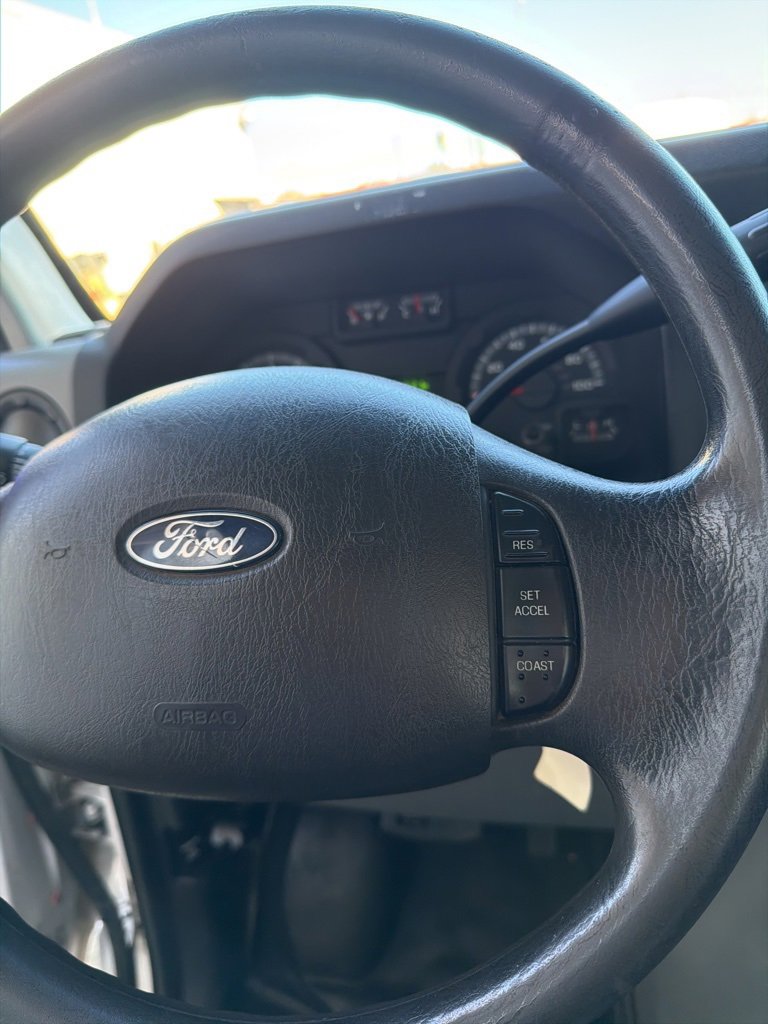 Used 2019 Ford E-350 and Econoline 350 Super Duty image 23