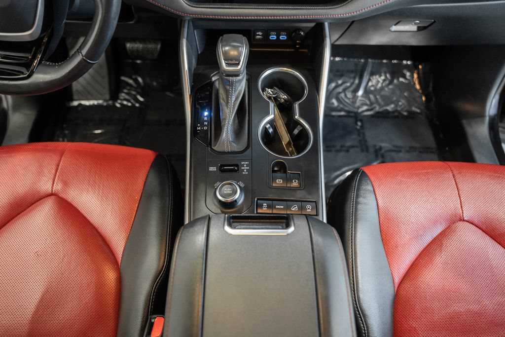 Used 2022 Toyota Highlander XSE AWD/4WD image 19