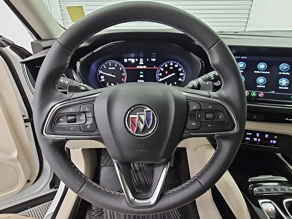 Used 2023 Buick Envision Avenir image 26