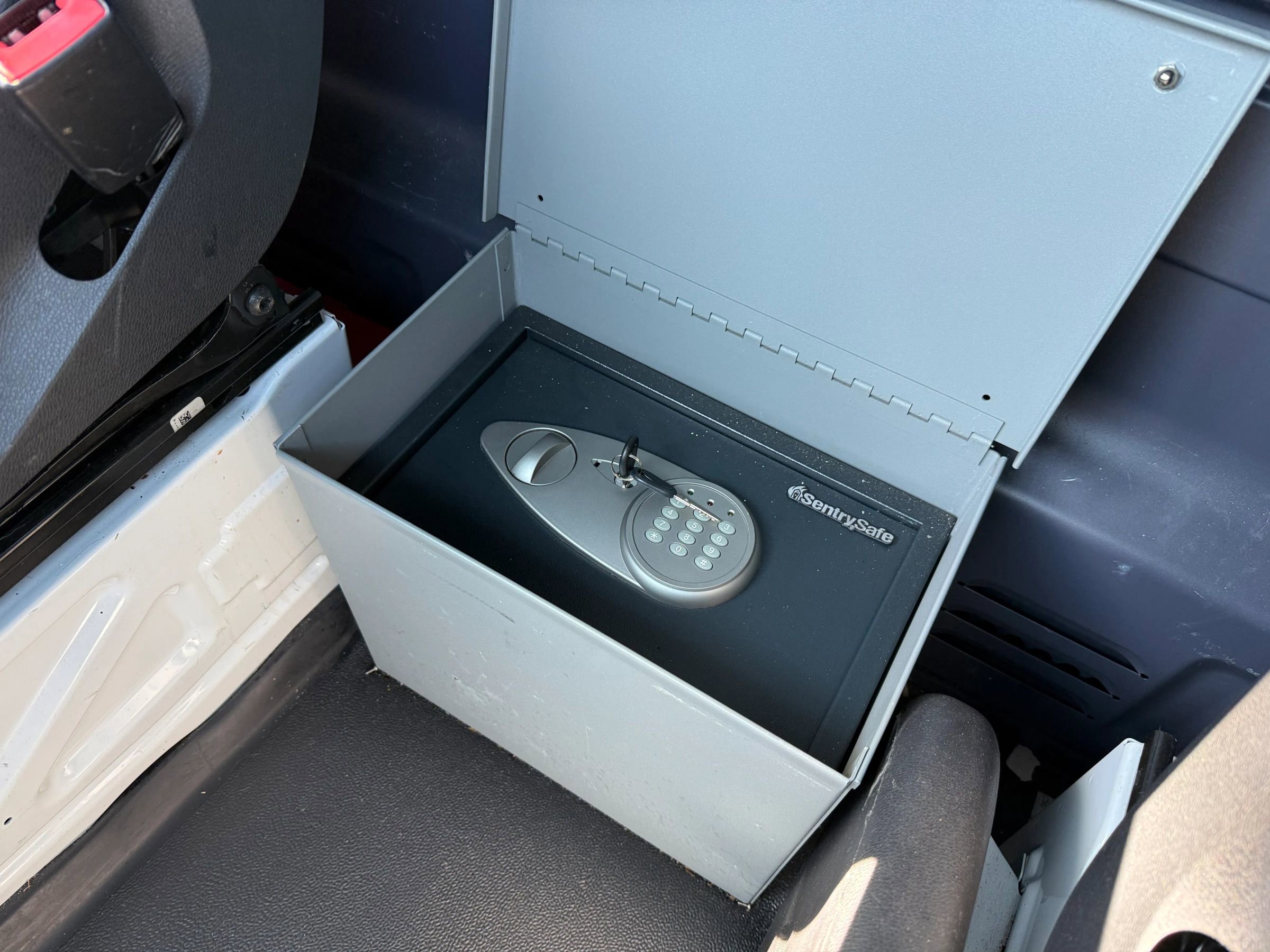 Used 2022 Mercedes-Benz Sprinter 1500 image 21