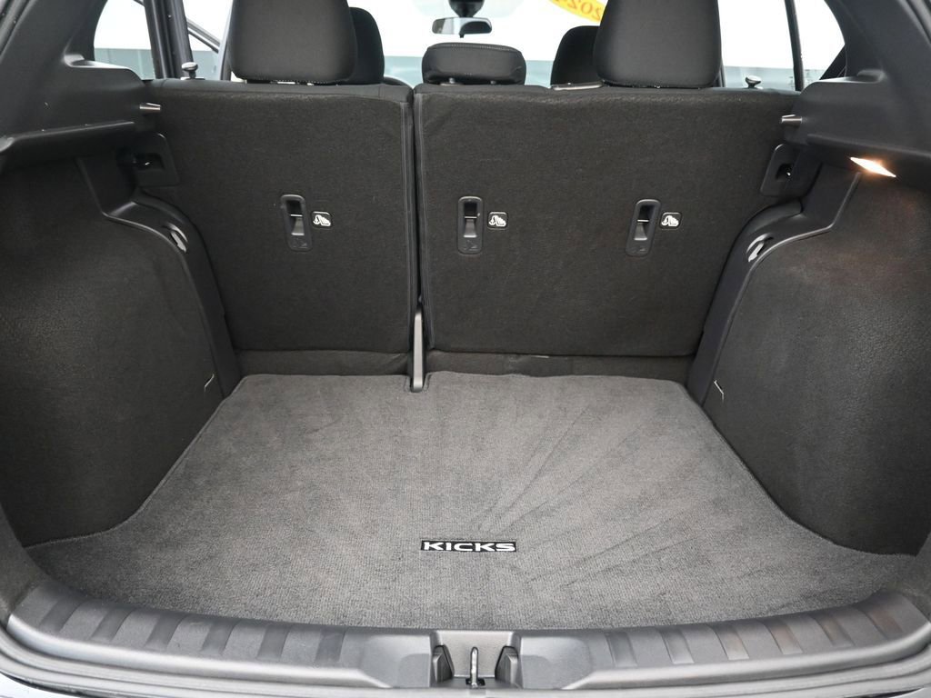 Used 2024 Nissan Kicks SV FWD image 22