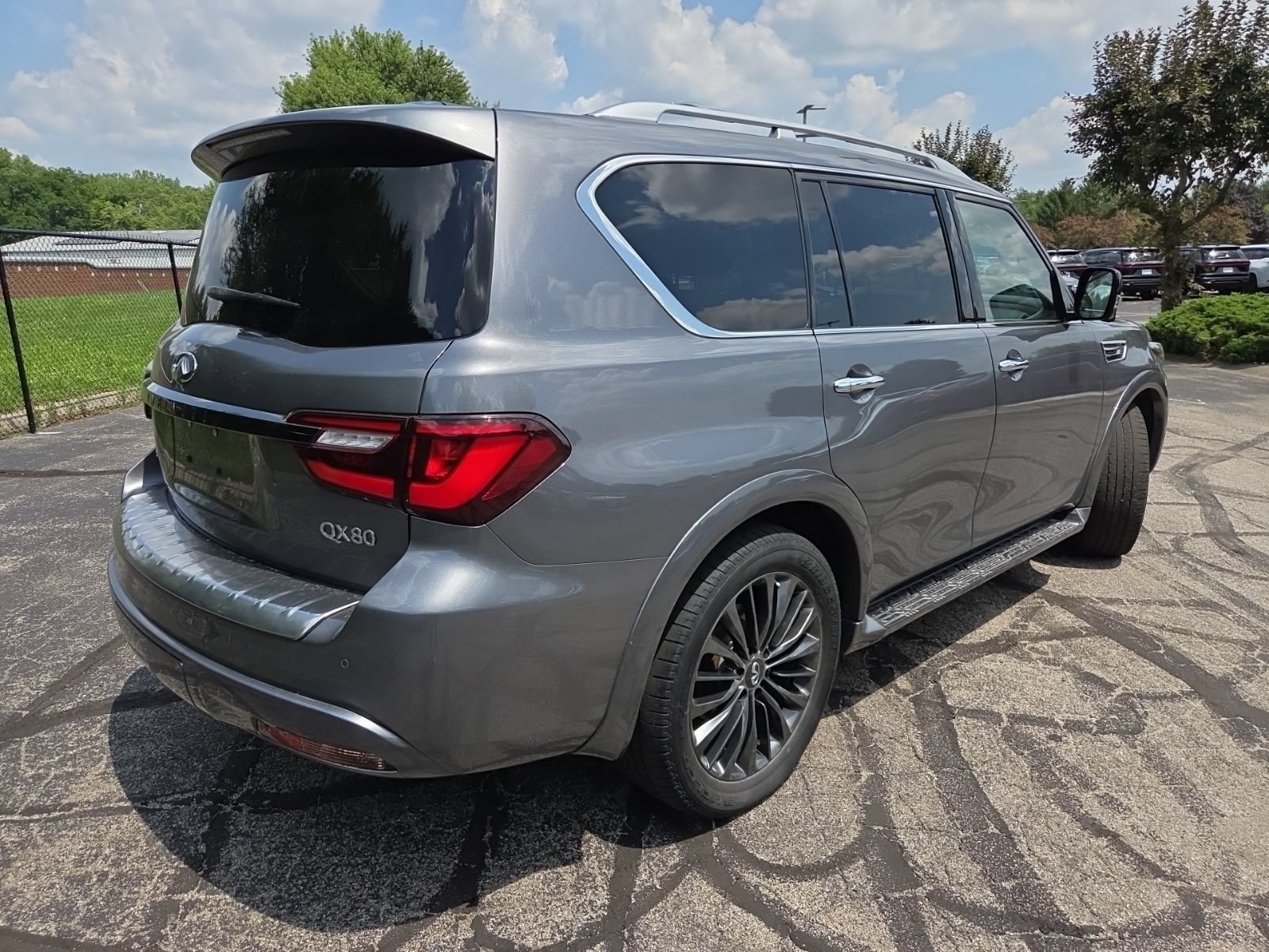 Used 2021 INFINITI QX80 Premium Select w/ Cargo Package AWD/4WD image 6
