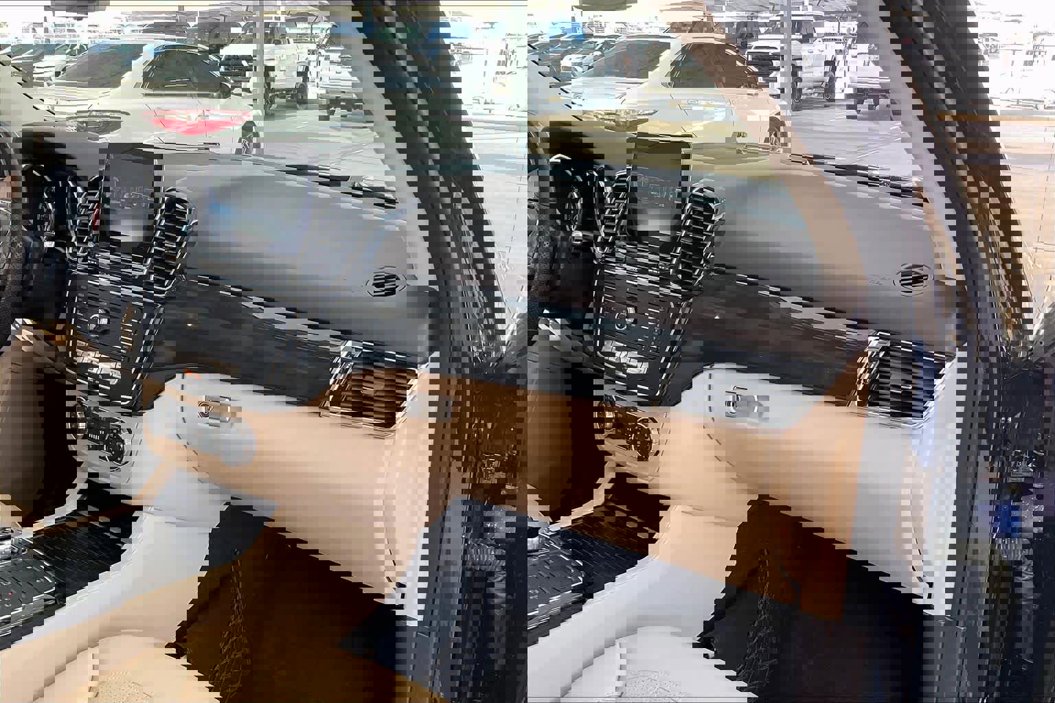 Used 2017 Mercedes-Benz GLE 350 4MATIC w/ Premium 2 Package image 18