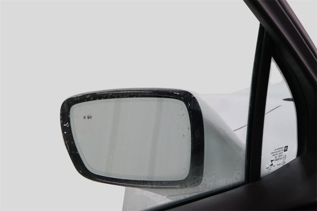 Used 2023 Buick Enclave Avenir w/ Avenir Technology Package image 24