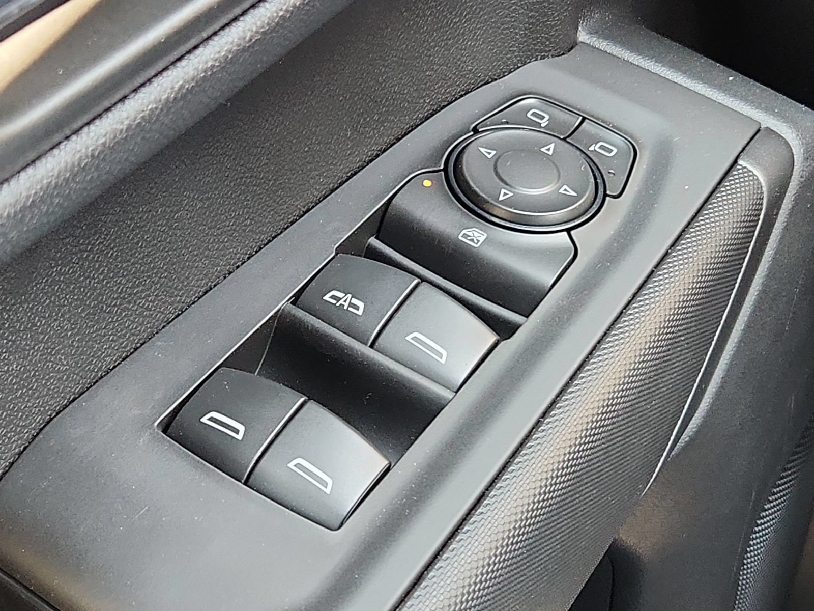 New 2026 Chevrolet Silverado 1500 Custom w/ LPO, Dark Essentials Package AWD/4WD image 15