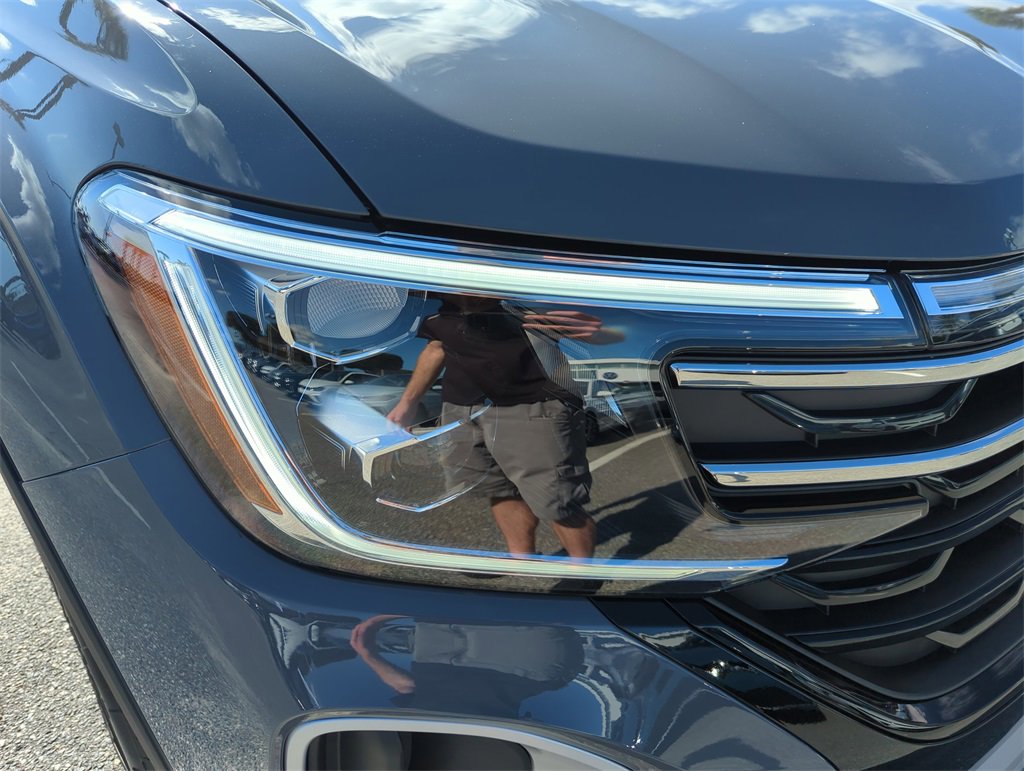 New 2026 Volkswagen Atlas Peak Edition image 17