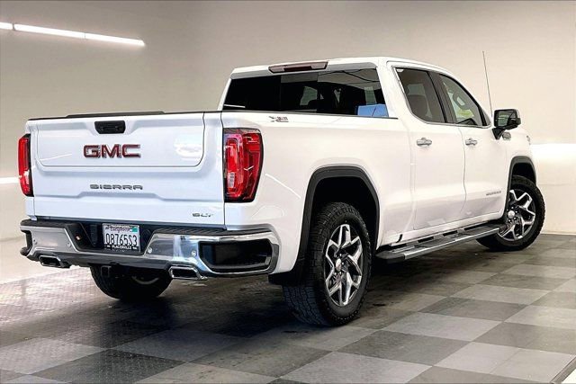 Used 2022 GMC Sierra 1500 SLT w/ SLT Premium Plus Package image 13