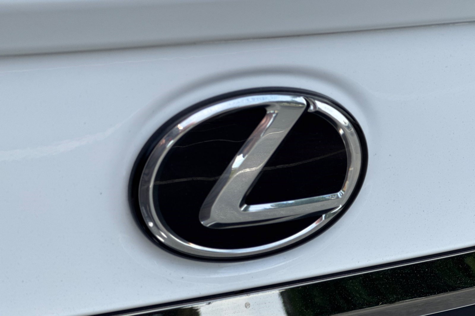 Certified 2022 Lexus ES 350 F Sport FWD image 39