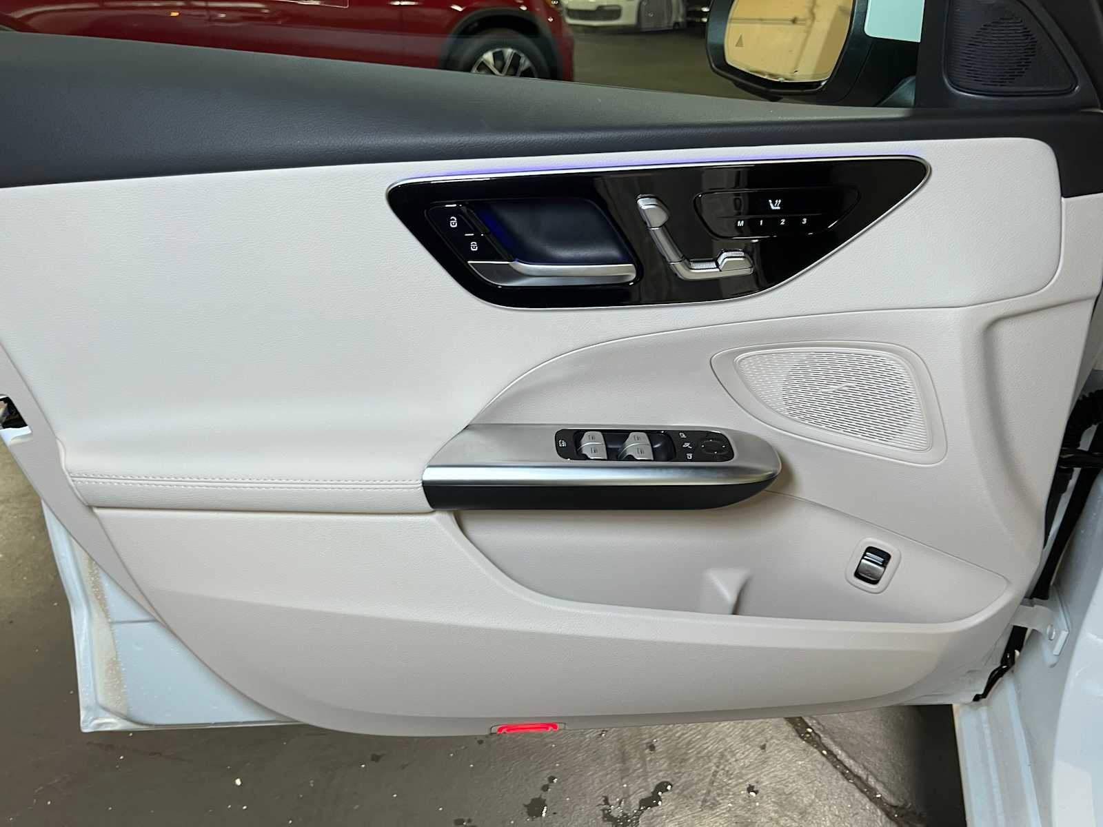 Used 2025 Mercedes-Benz C 300 4MATIC Sedan image 18