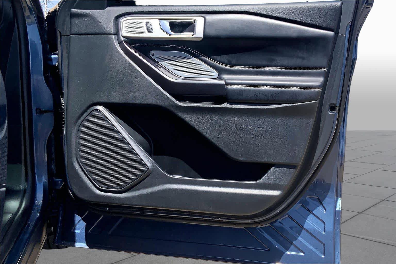 Used 2020 Ford Explorer ST w/ ST Street Pack AWD/4WD image 23