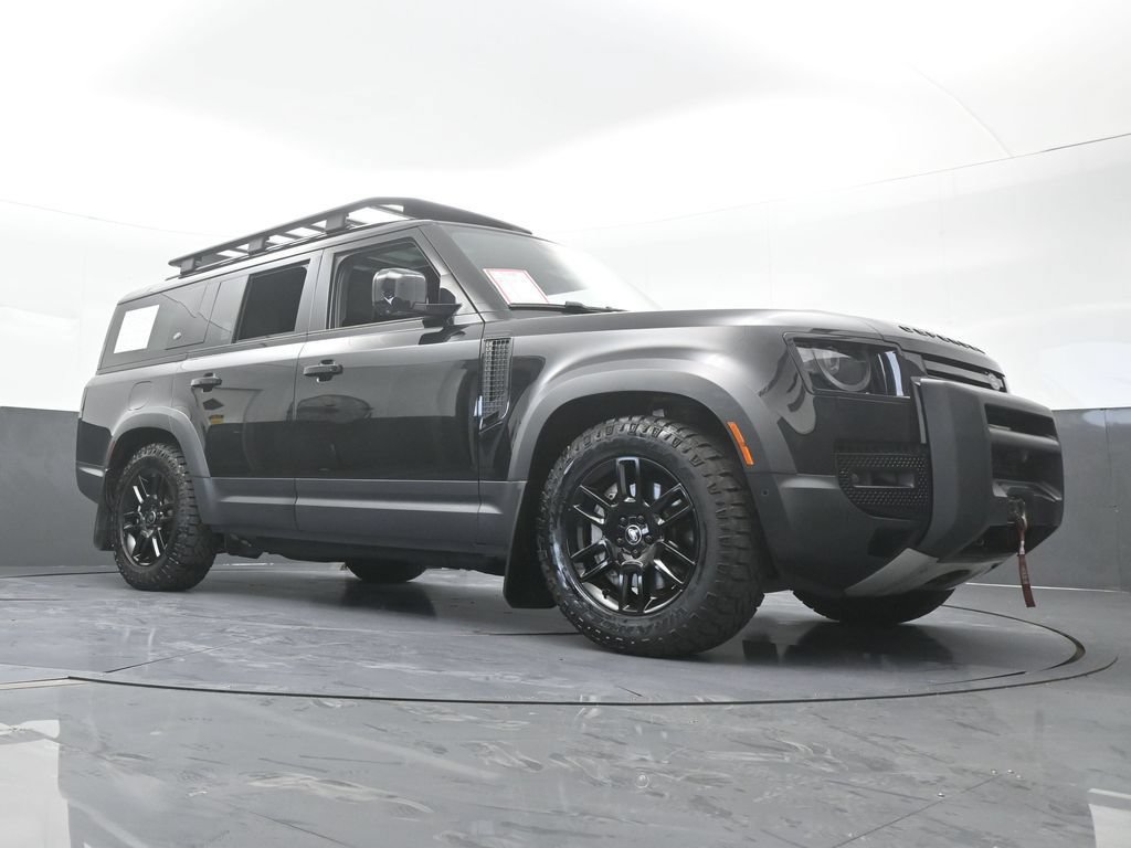 Used 2023 Land Rover Defender 130 SE AWD/4WD image 68