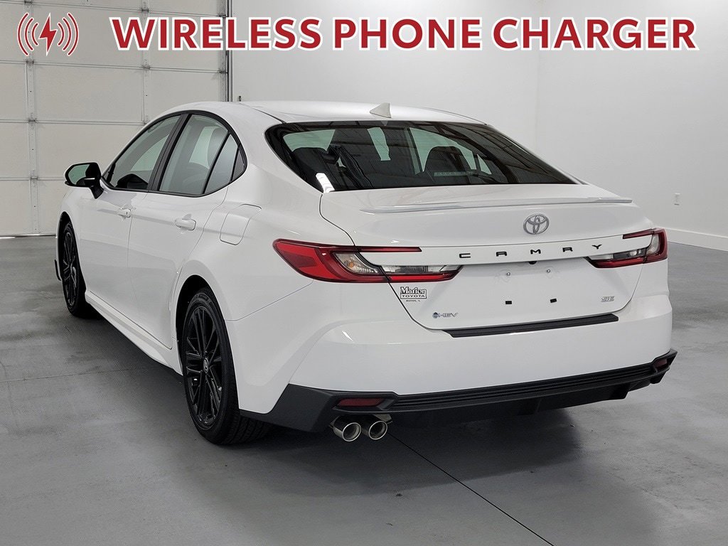 Used 2026 Toyota Camry SE w/ Convenience Package FWD image 6