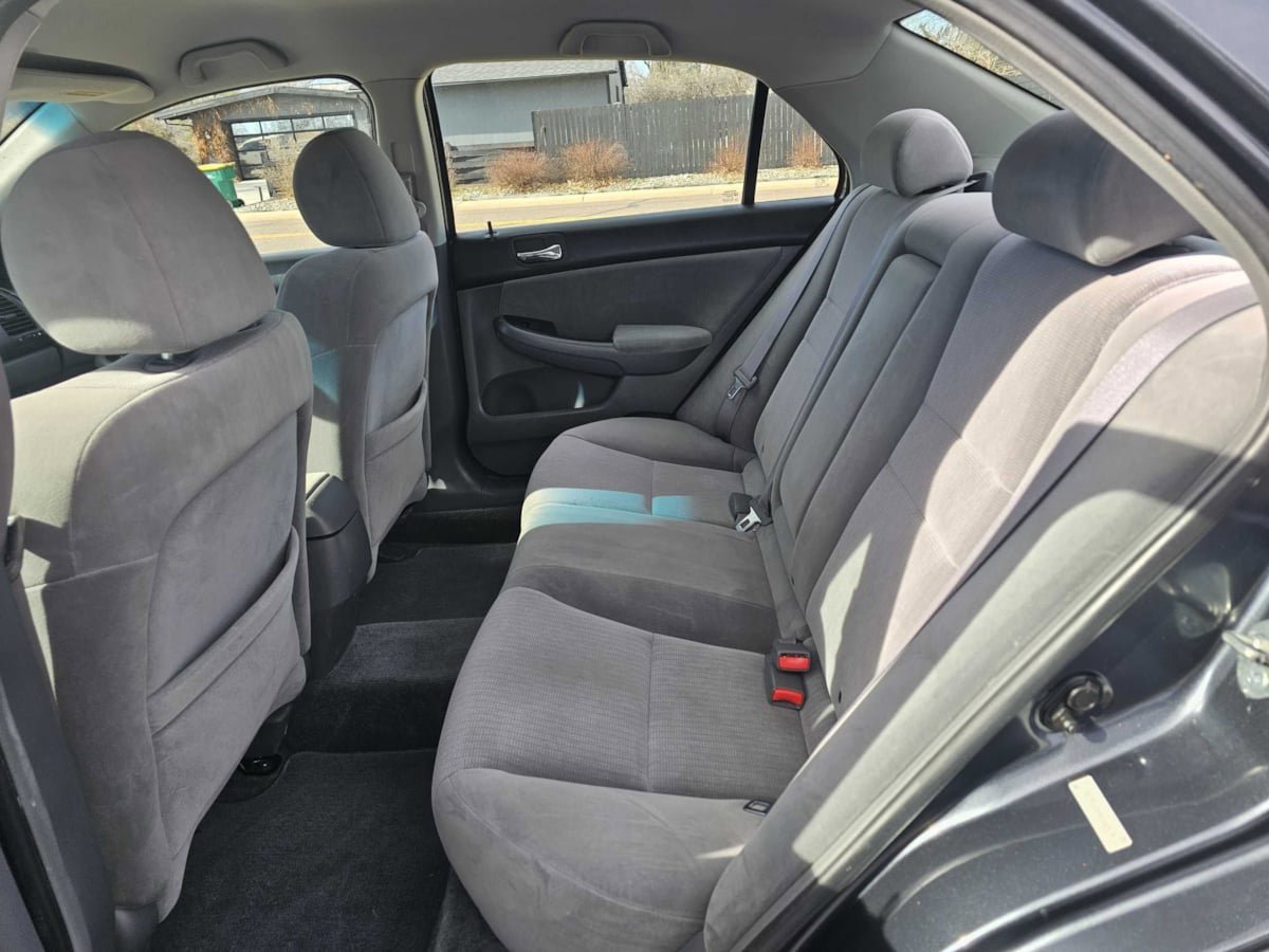 Used 2004 Honda Accord LX image 18
