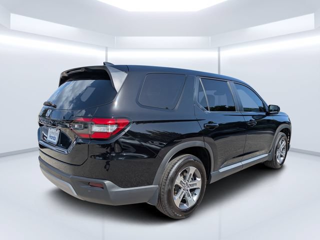Used 2025 Honda Pilot EX-L image 3