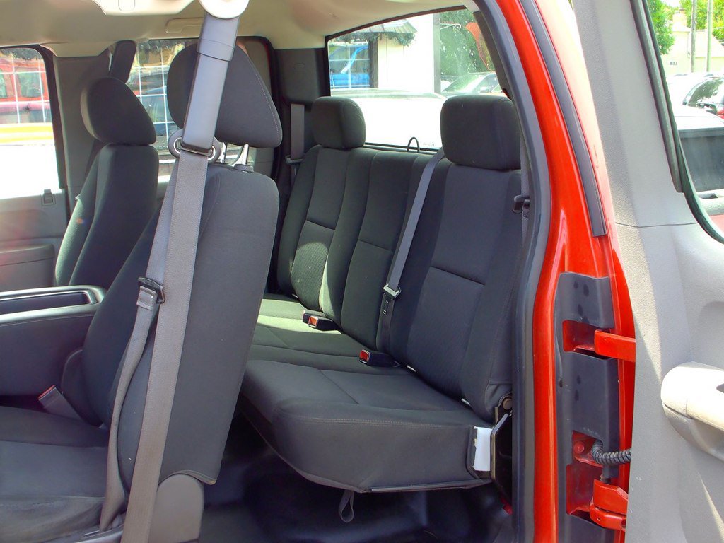 Used 2013 Chevrolet Silverado 3500 W/T w/ Snow Plow Prep Package AWD/4WD image 8