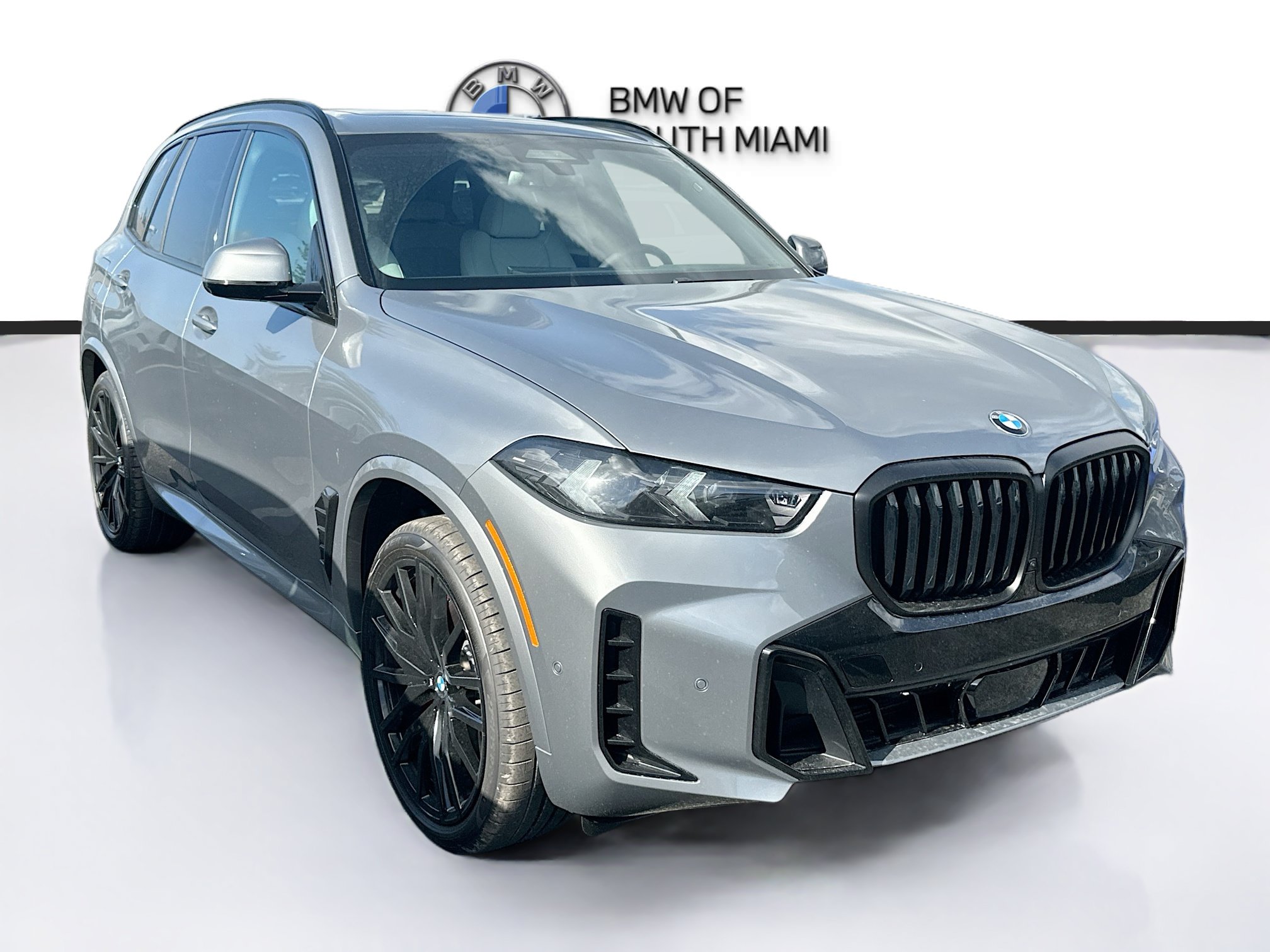 New 2026 BMW X5 sDrive40i w/ M Sport Package RWD image 1