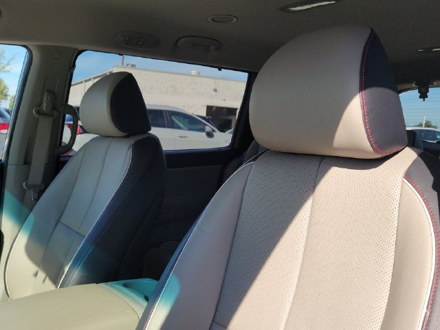 Used 2019 Kia Sedona EX FWD image 20