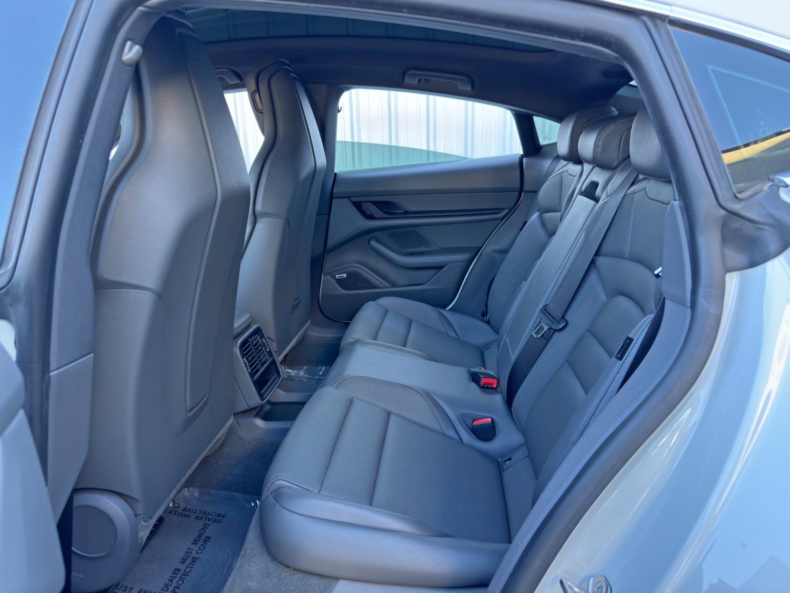 Used 2020 Porsche Taycan 4S image 43