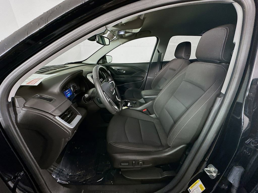 Used 2023 GMC Terrain SLE w/ Driver Convenience Package image 27