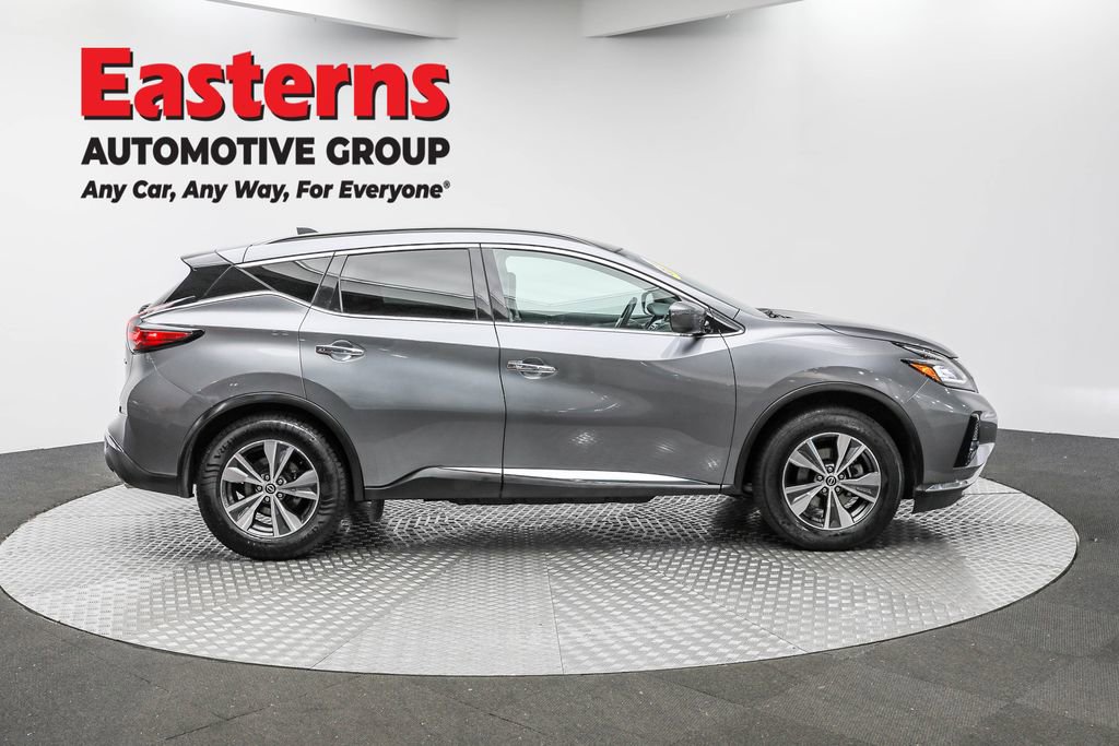 Used 2023 Nissan Murano SV image 4