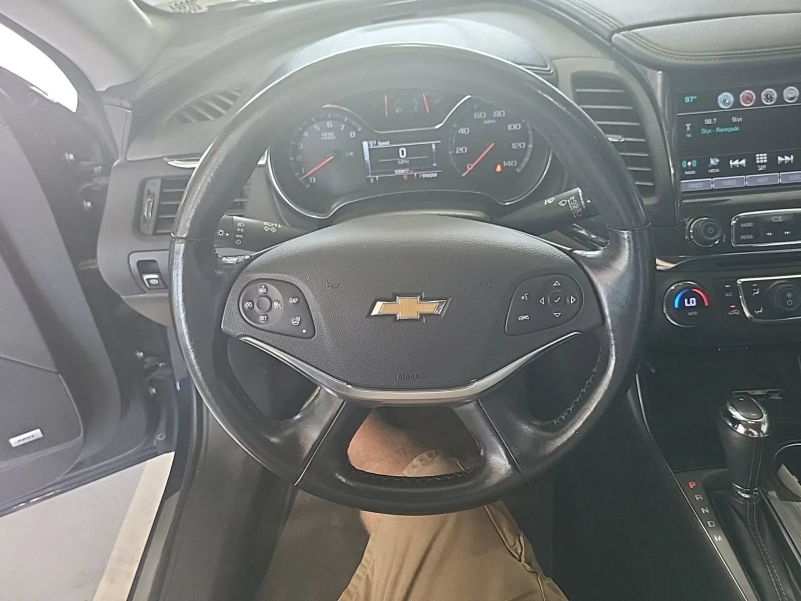 Used 2016 Chevrolet Impala LTZ w/ Enhanced Convenience Package FWD image 13