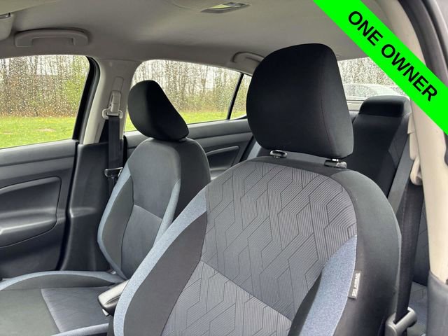Used 2024 Nissan Versa SV image 6