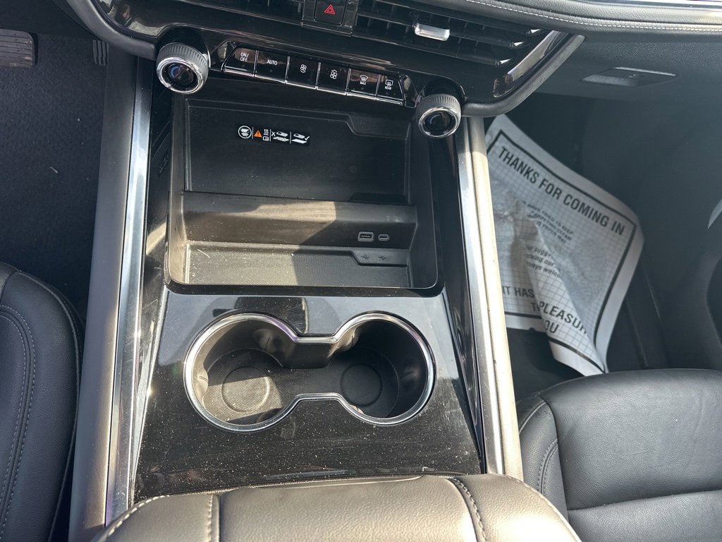 Used 2025 Chevrolet Tahoe LT image 21