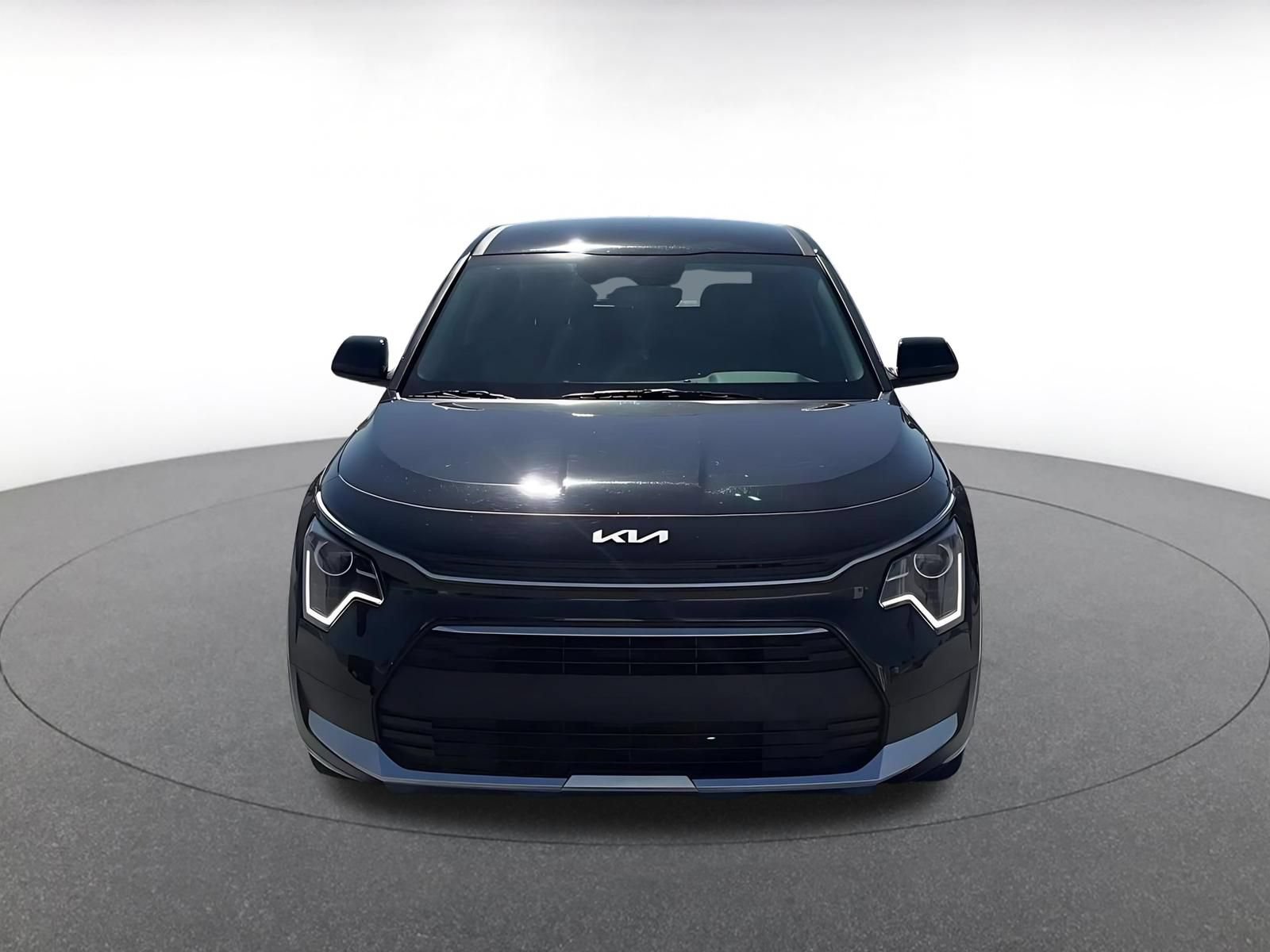 Used 2026 Kia Niro LX FWD image 4