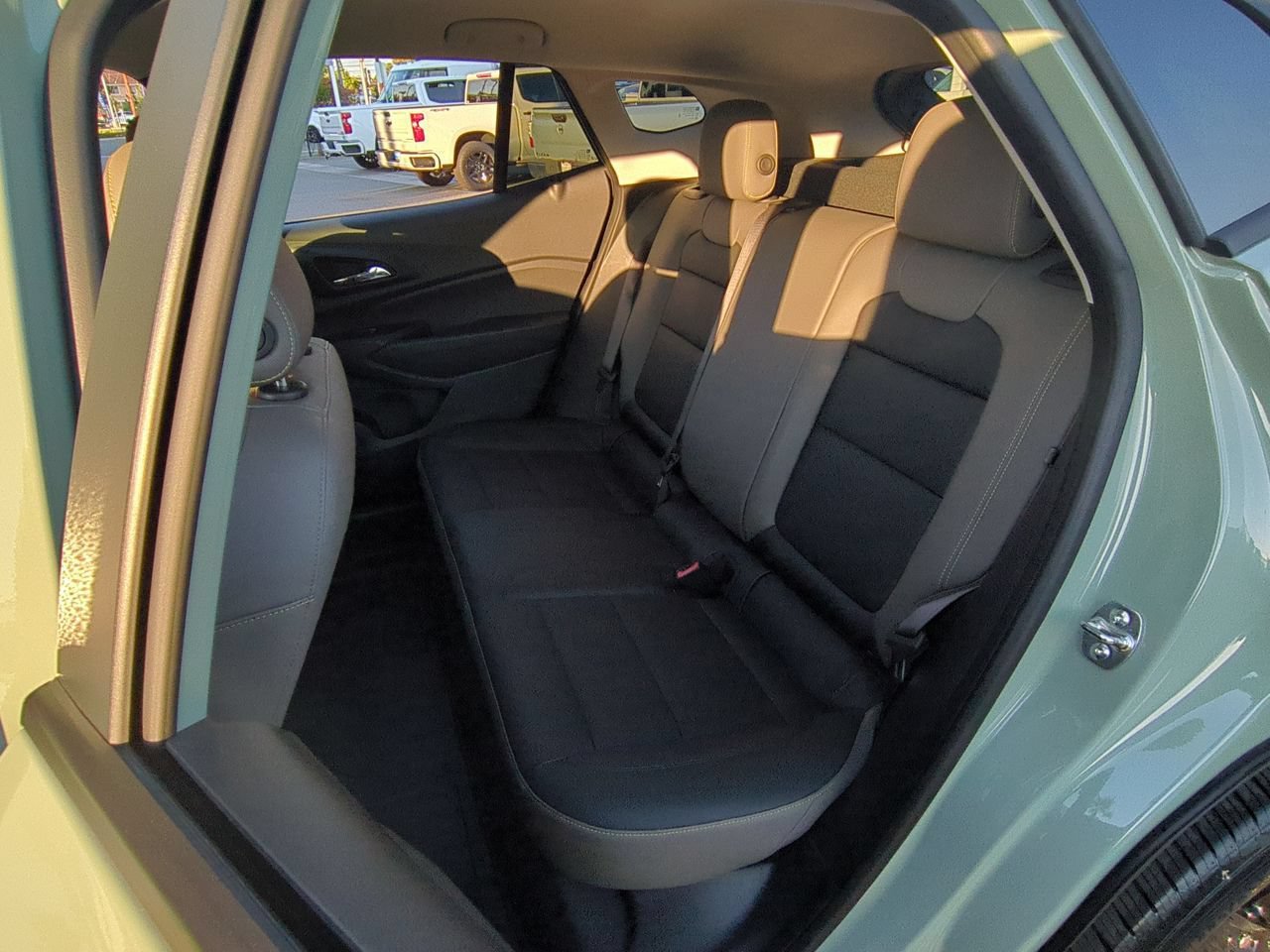 Used 2025 Chevrolet Trax ACTIV w/ Driver Confidence Package FWD image 23