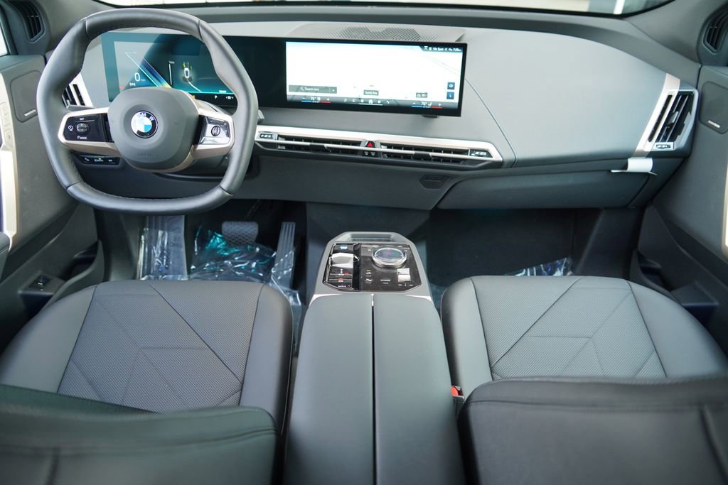 New 2026 BMW iX xDrive60 w/ Premium Package image 12
