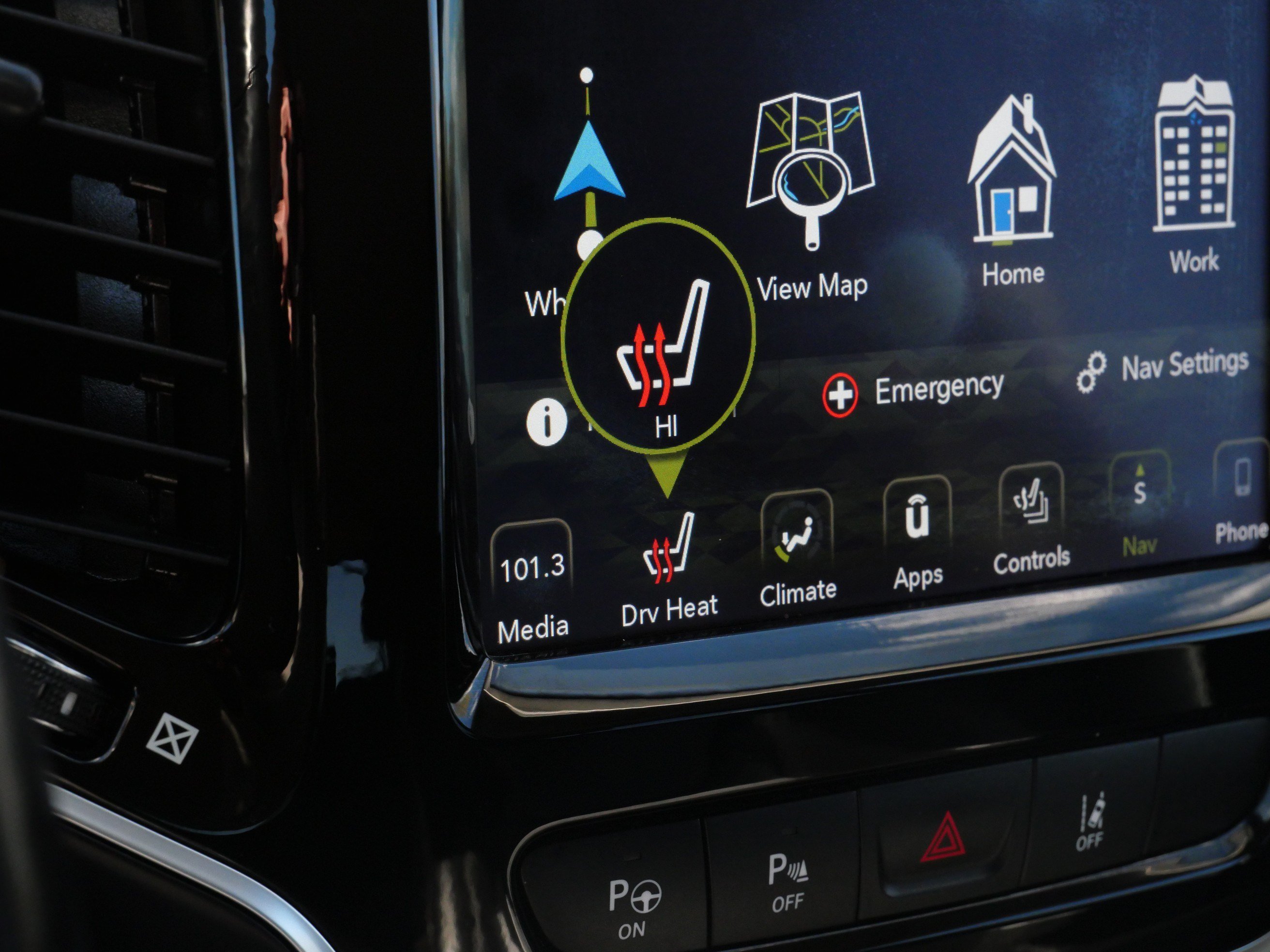 Used 2019 Jeep Cherokee Limited w/ Luxury Group AWD/4WD image 28