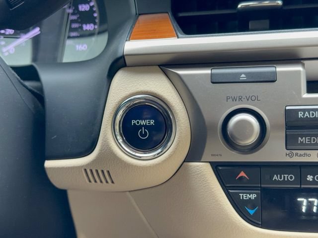 Used 2015 Lexus ES 300h w/ Navigation System Package FWD image 25