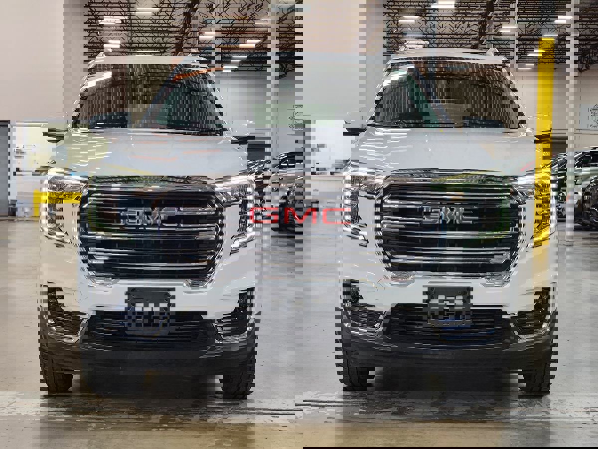 Used 2022 GMC Terrain SLT image 2