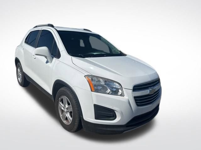 Used 2016 Chevrolet Trax LT w/ LT Sun and Sound Package FWD image 7