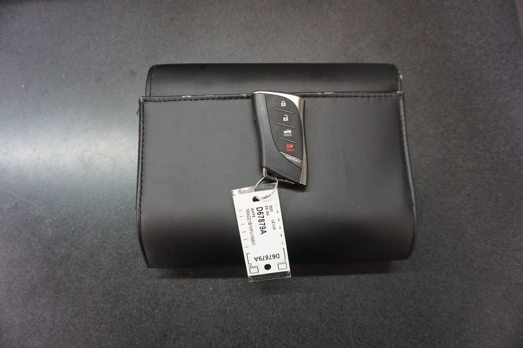 Used 2023 Lexus ES 350 w/ Premium Package FWD image 20