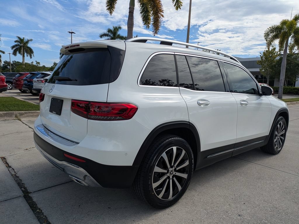 Used 2022 Mercedes-Benz GLB 250 image 4