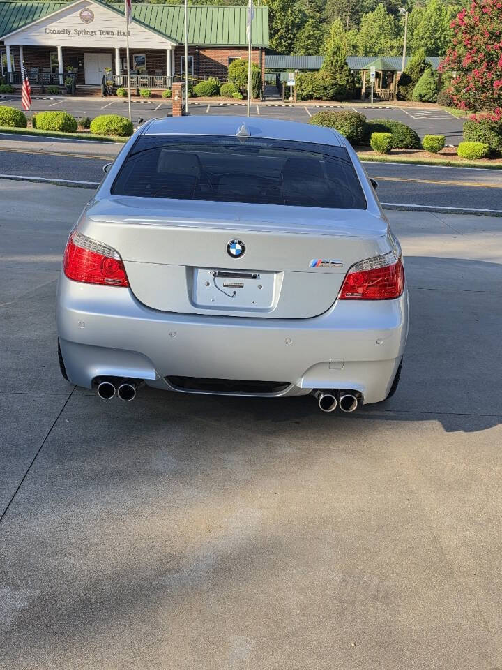 Used 2008 BMW M5 RWD image 4