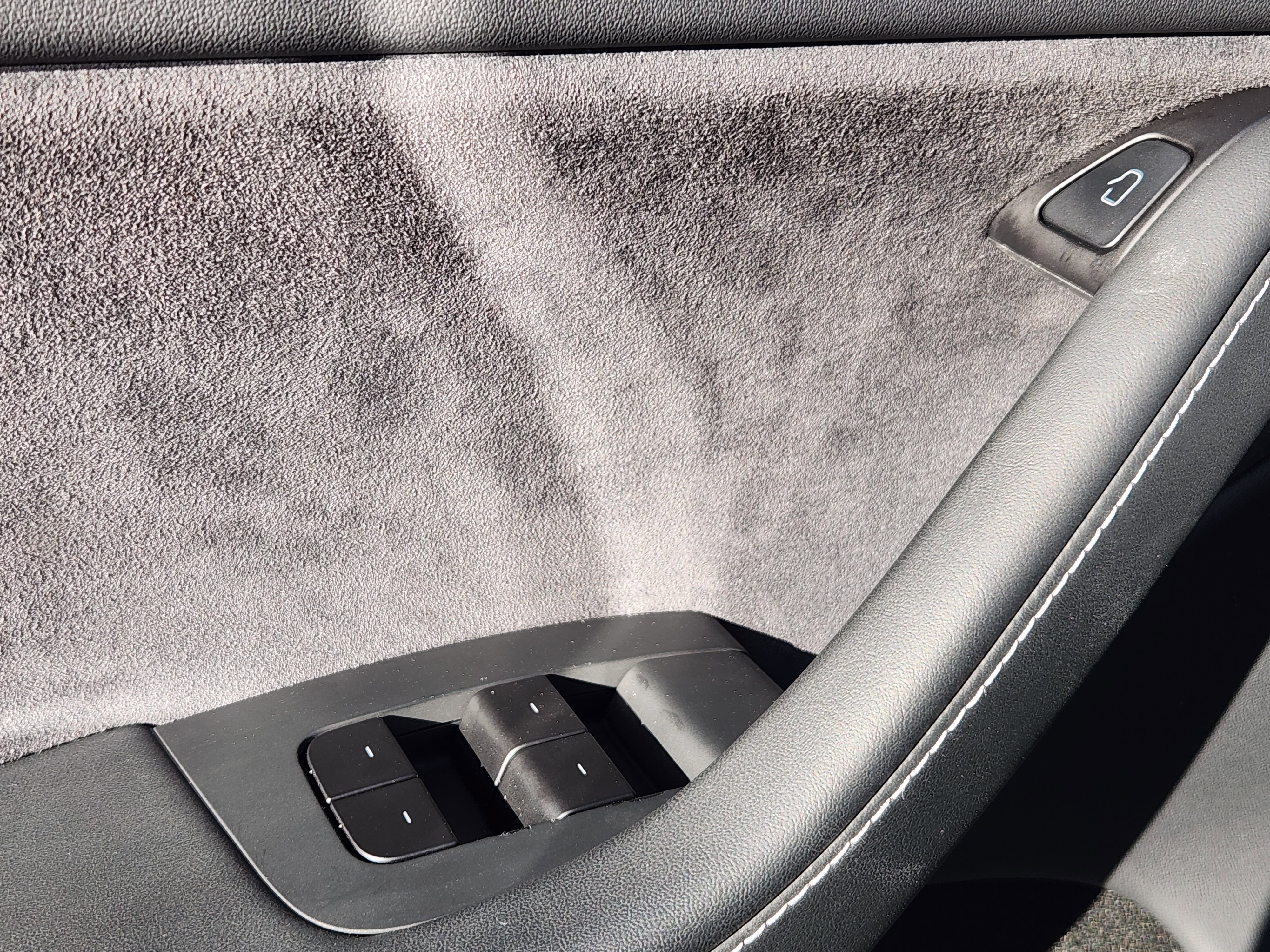 Used 2025 Tesla Model Y Long Range image 20