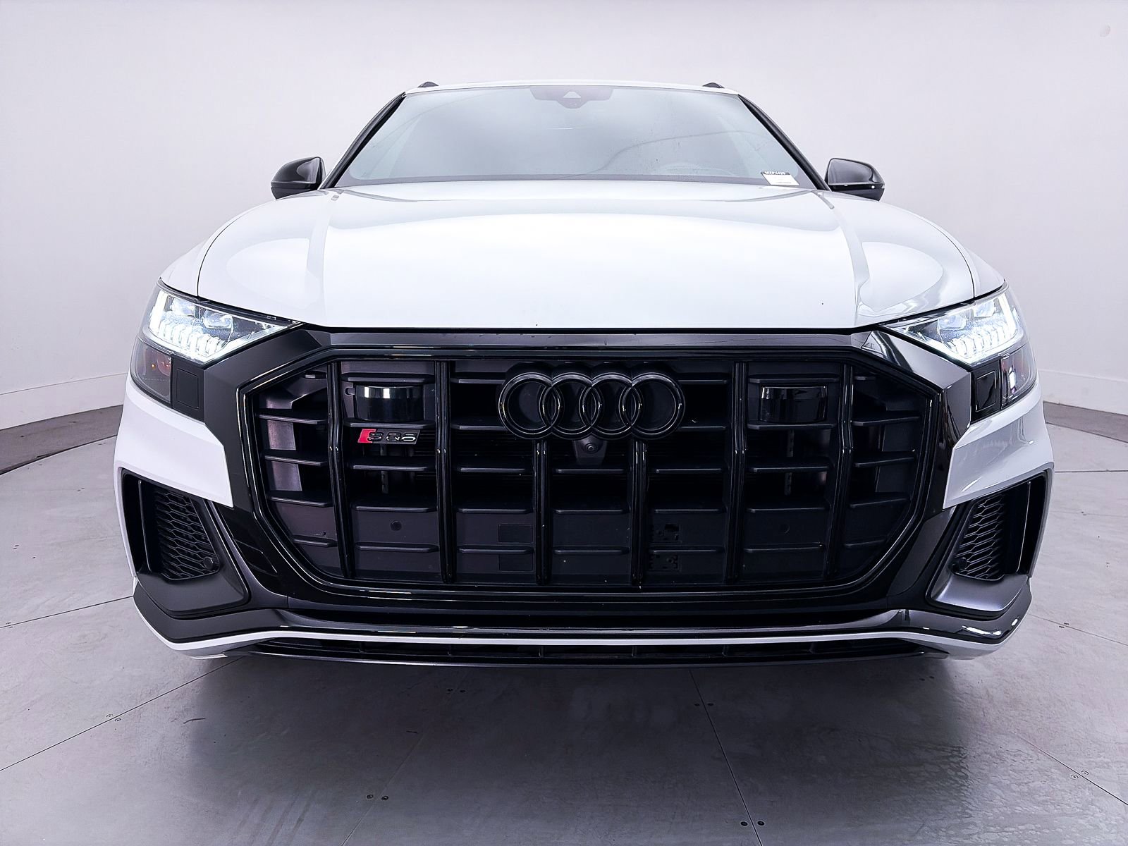 Used 2023 Audi SQ8 Prestige AWD/4WD image 13
