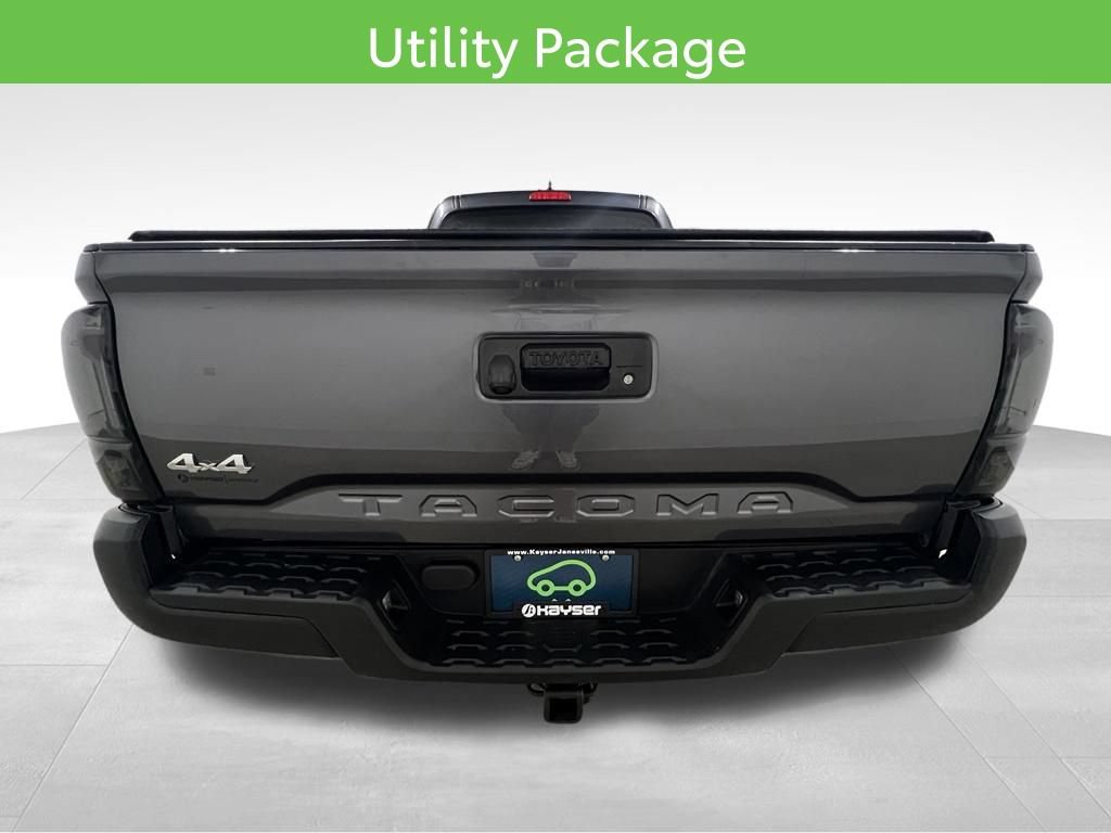 Used 2020 Toyota Tacoma SR AWD/4WD image 6