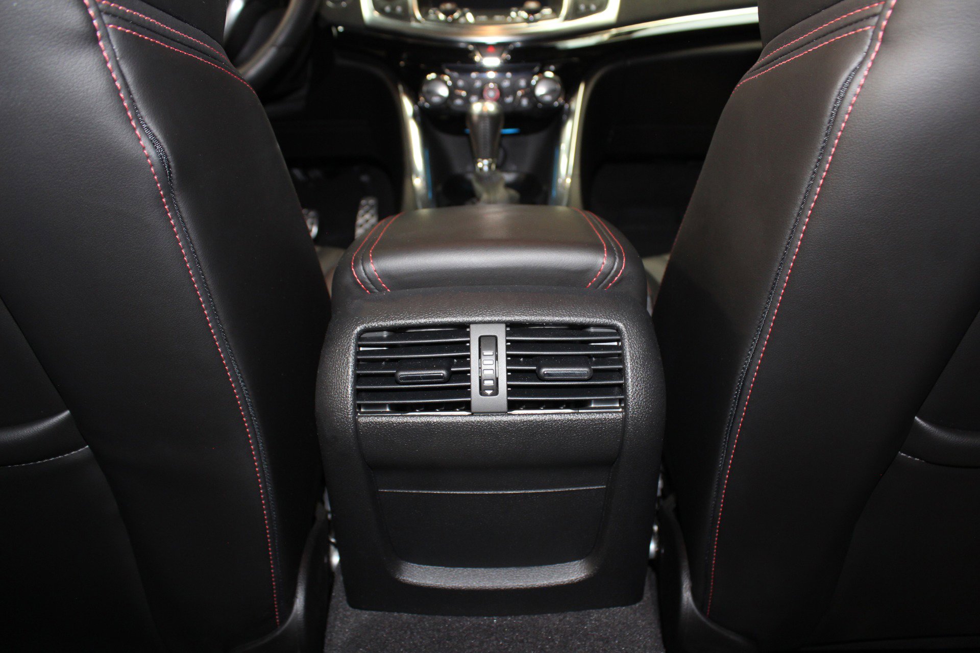 Used 2014 Chevrolet SS RWD image 45