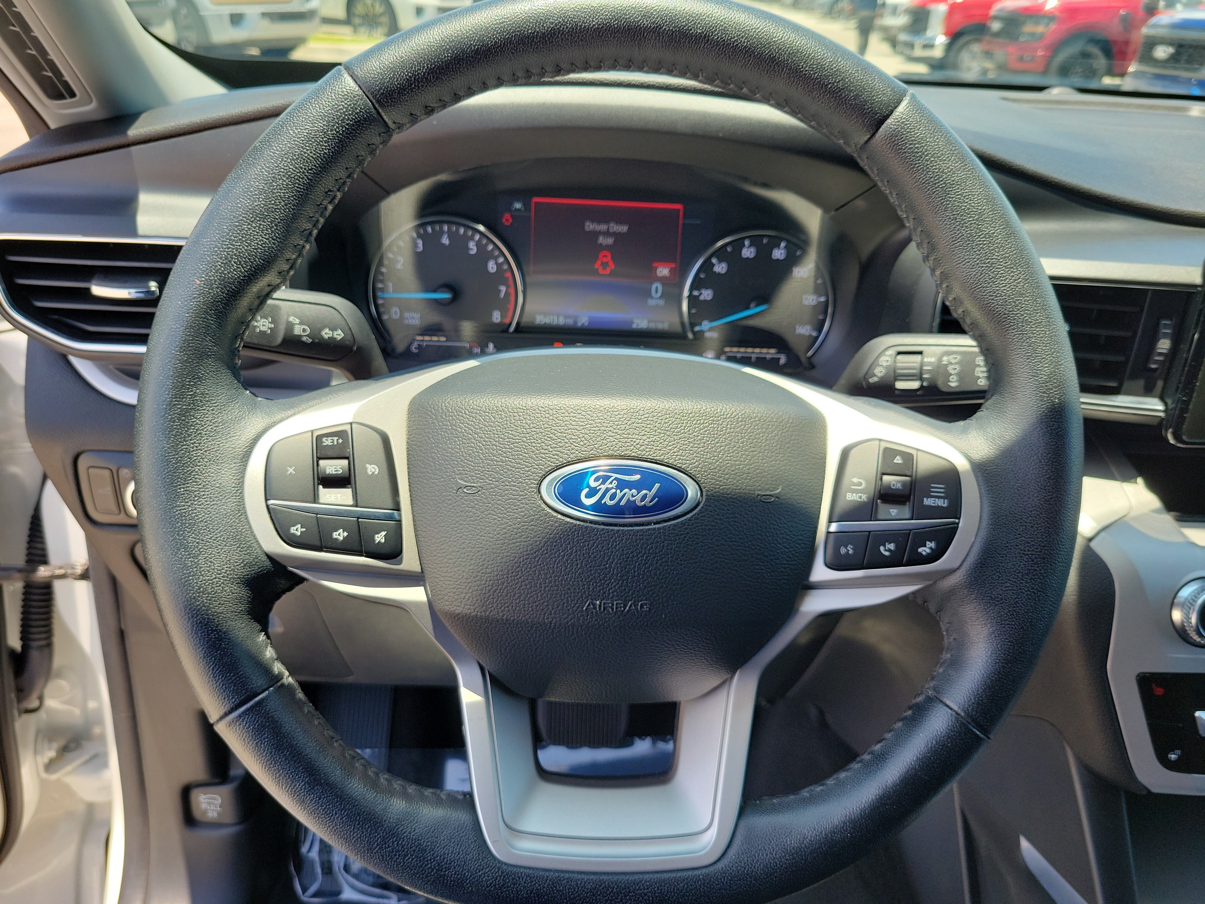 Used 2023 Ford Explorer XLT w/ Equipment Group 202A RWD image 21