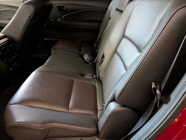 Certified 2024 Honda Passport Black Edition image 19