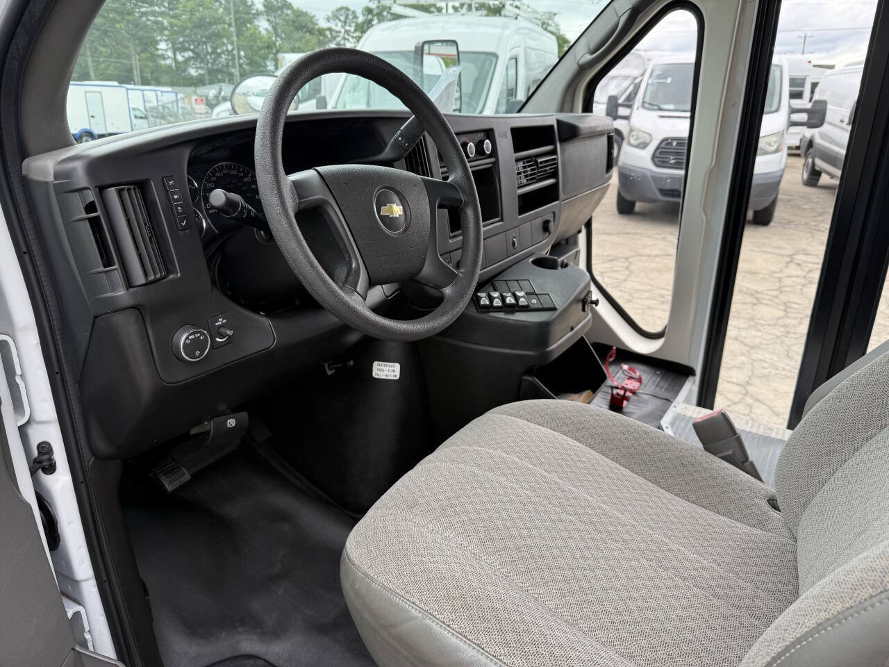 Used 2014 Chevrolet Express 3500 w/ School Bus Package RWD image 6