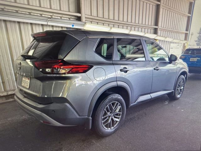 Certified 2023 Nissan Rogue S FWD image 5