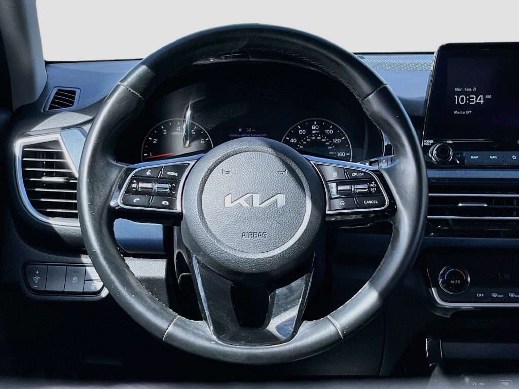 Used 2023 Kia Seltos S w/ Navigation Package AWD/4WD image 11