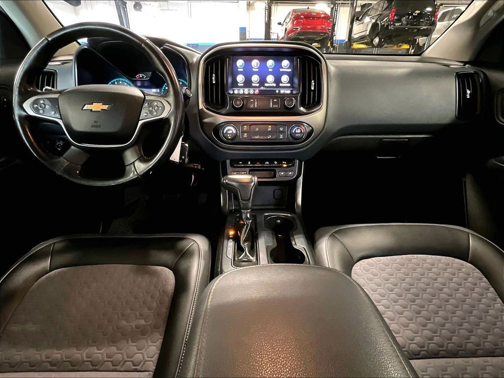 Used 2020 Chevrolet Colorado Z71 AWD/4WD image 21