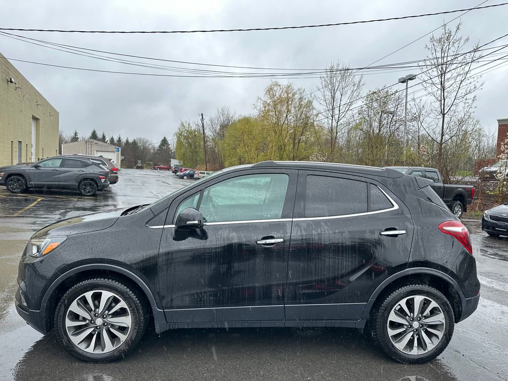 Used 2018 Buick Encore Essence FWD image 9
